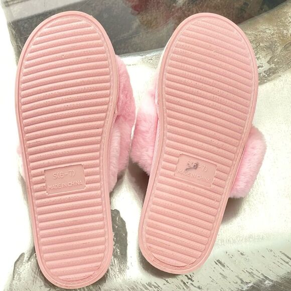 Jessica Simpson Women's Cross Band Soft Plush Memory Foam House Slipper Size 6/7 - Picture 7 of 13